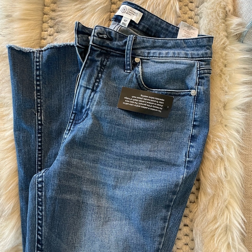Candace Cameron Bure Blue Jeans with Multicolor Pocket - Picture 4 of 5
